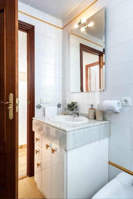 Monkeys Apartments 7Revueltas Deluxe Sewilla Zewnętrze zdjęcie